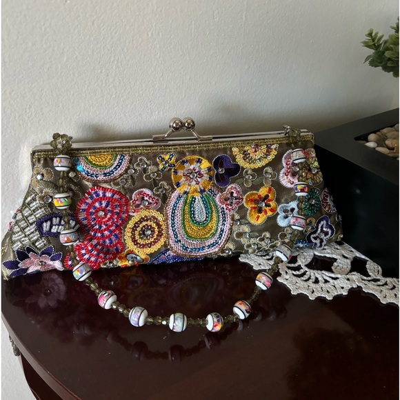 Vintage Beaded Evening Ladies Purse With Beaded Handle- Great Condition - Picture 1 of 8